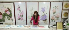 <b>杨丽凤牡丹仙子宋庄书画家</b>