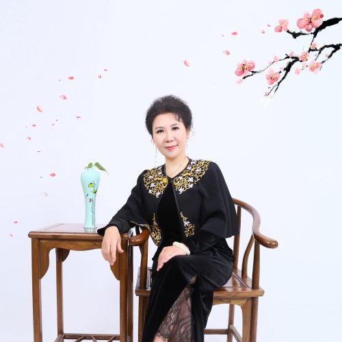 著名女书画家史彤华立足传统妙笔生辉